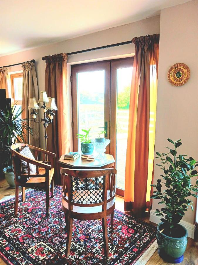 バリーハウニスRural Retreat Near Knockアパートメント エクステリア 写真